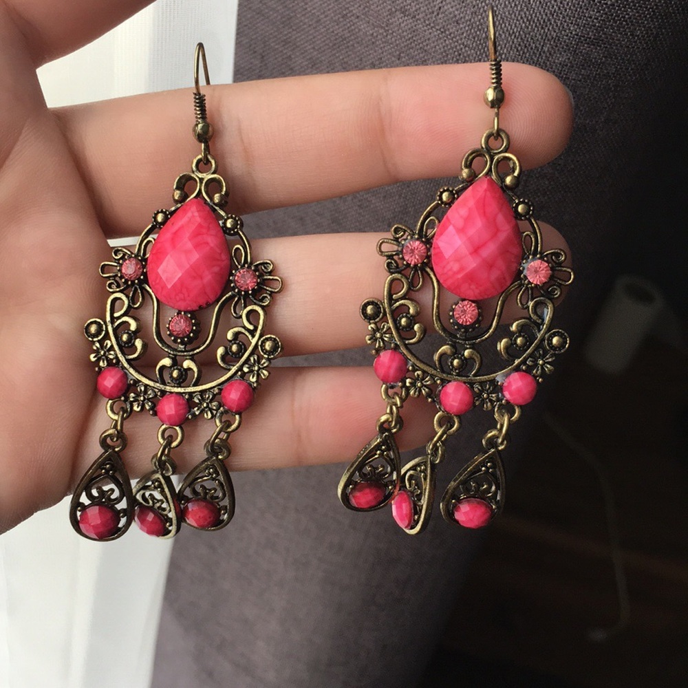 Pink Dangling Earrings
